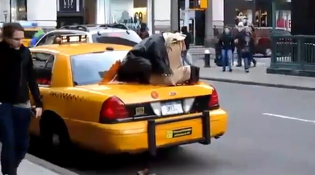 muslim praying on cab