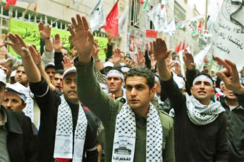 al-fatah-nazi-salutes